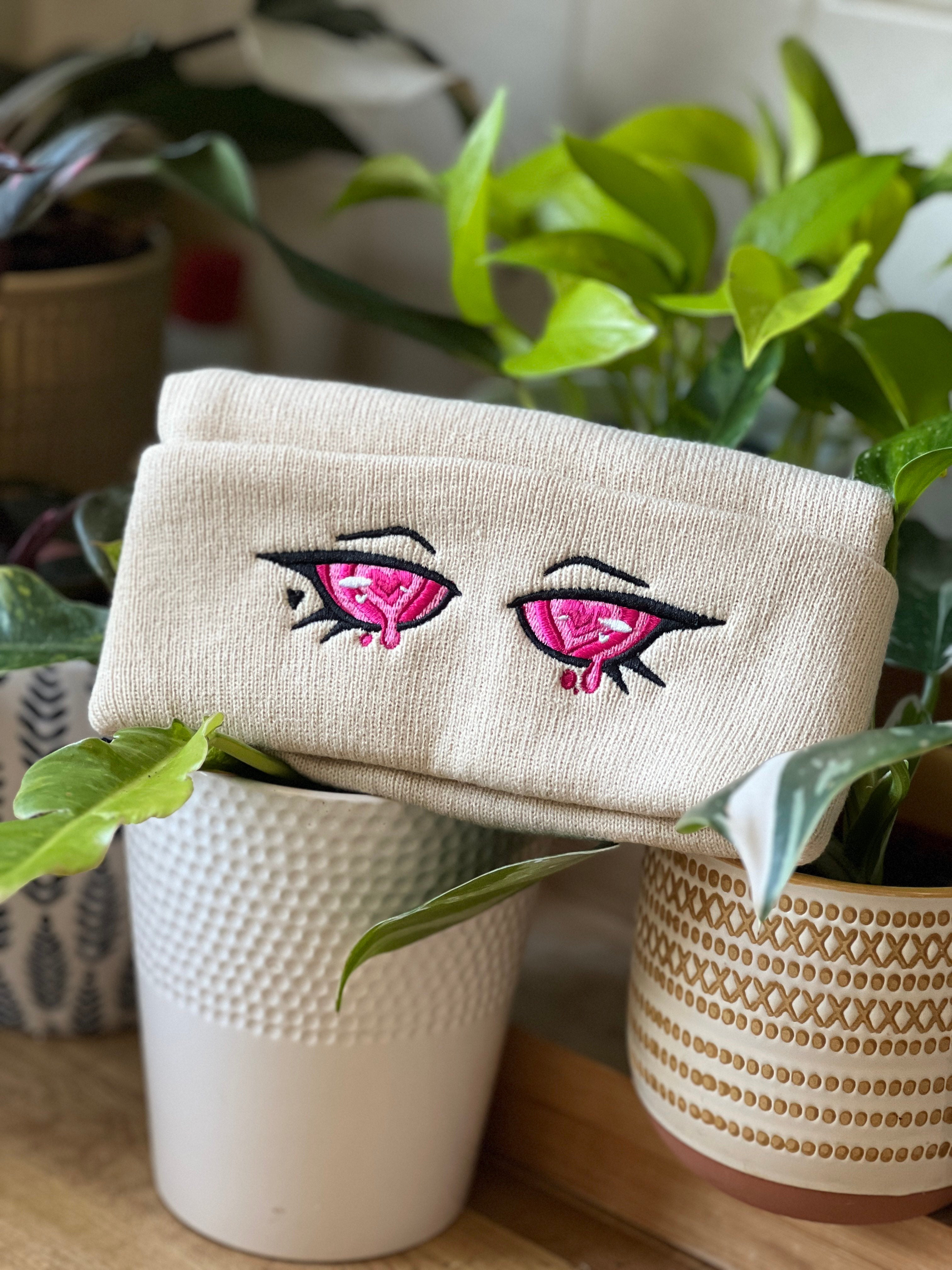 LOVESTRUCK Hypno eye beanies!