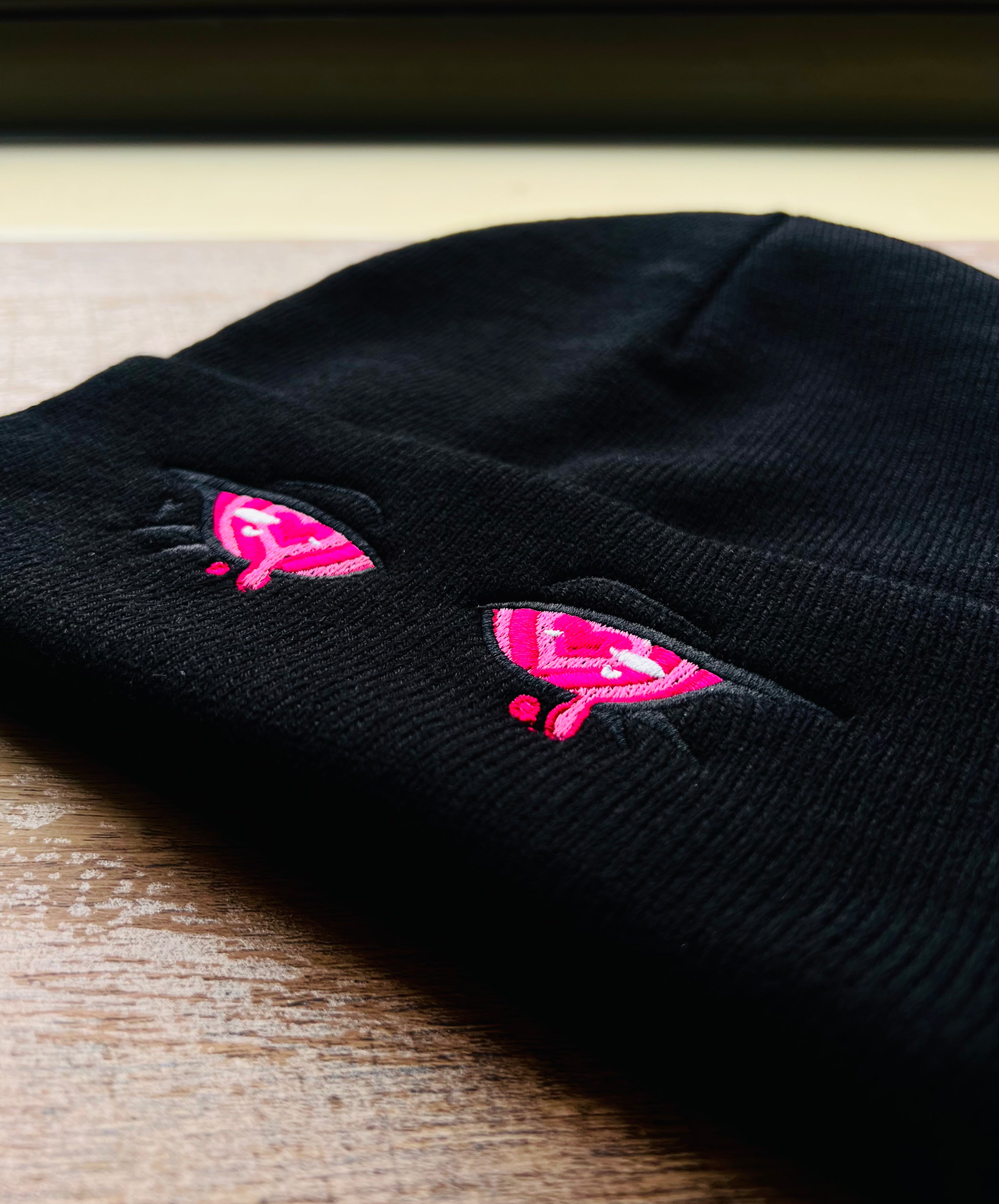 LOVESTRUCK Hypno eye beanies!