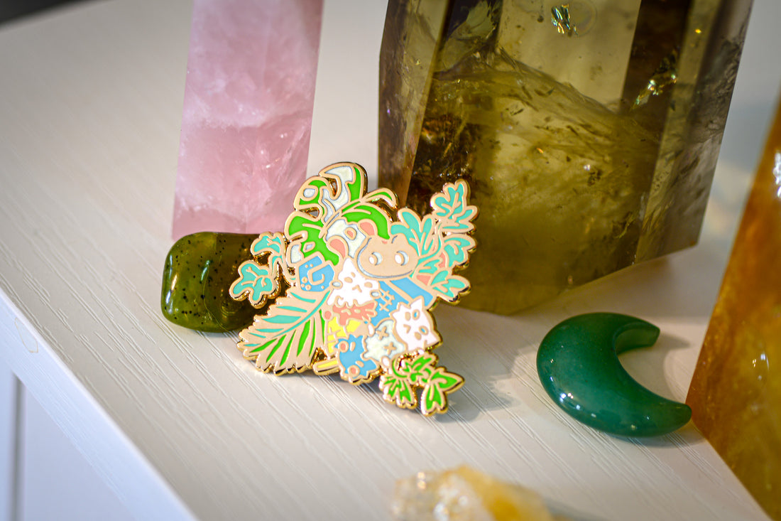 Pearlescent Planty Pin