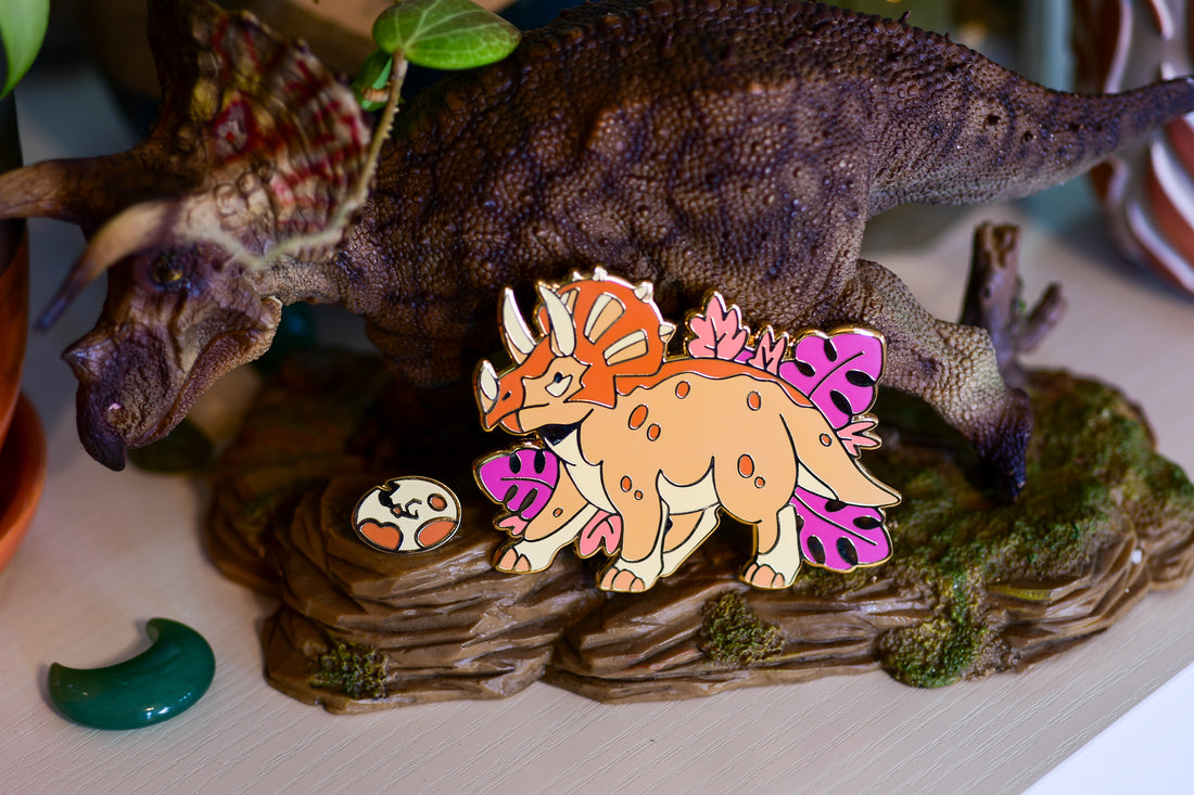 Triceratops Pin + Egg Mini Pin set
