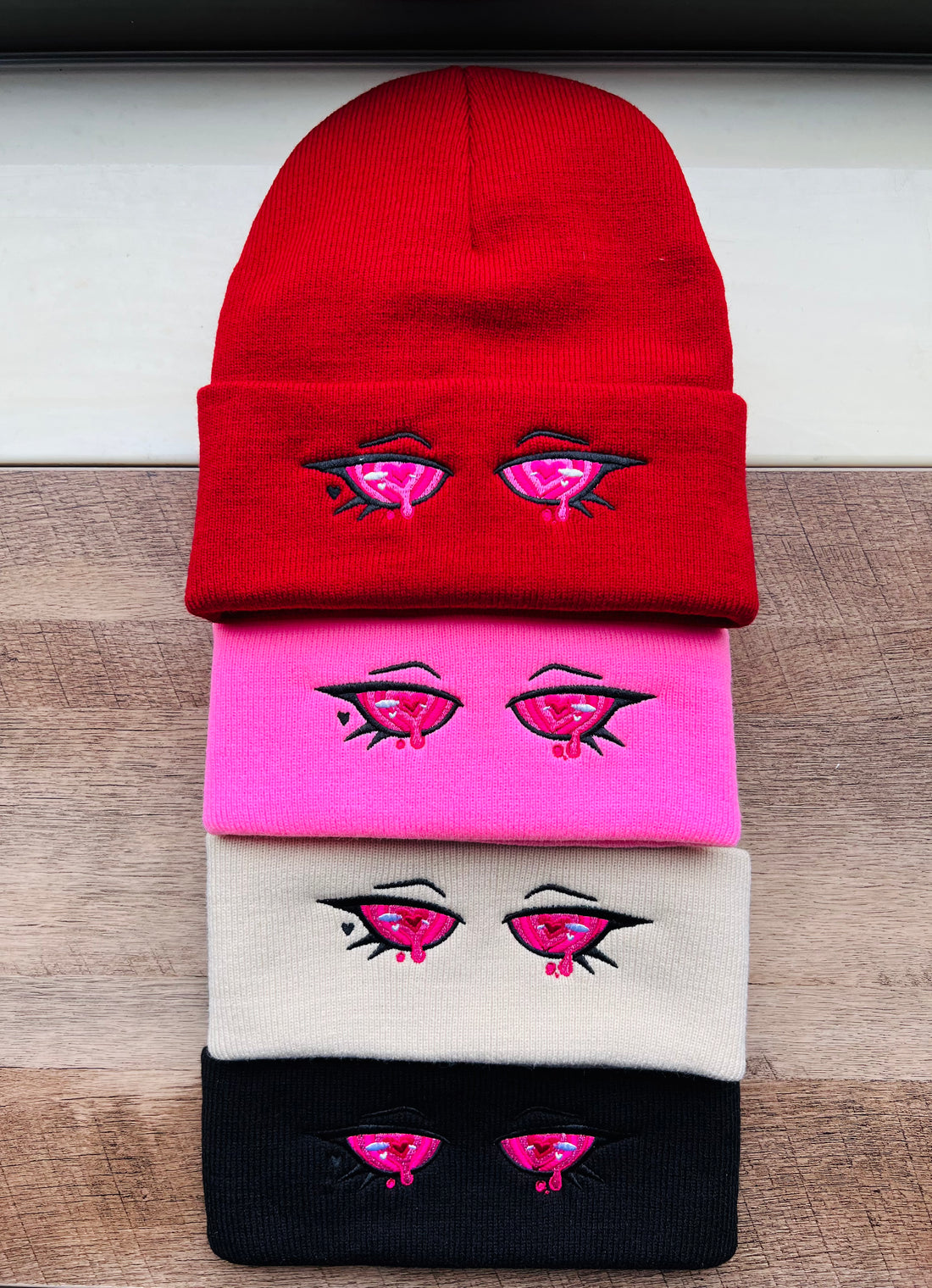 LOVESTRUCK Hypno eye beanies!